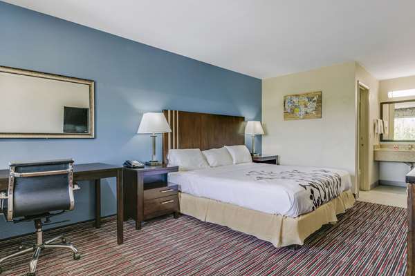 Suite - Econo Lodge Inn & Suites Enid