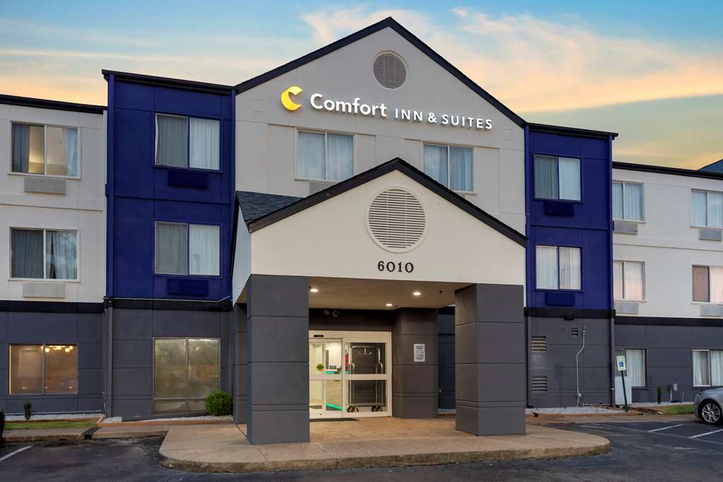 Comfort Inn and Suites Memphis East