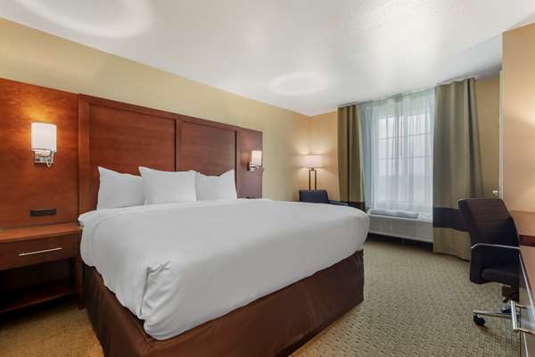  - Comfort Inn & Suites Euless
