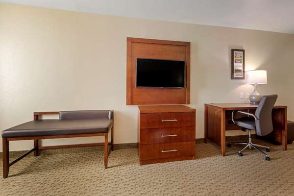 Suite - Comfort Inn & Suites Euless