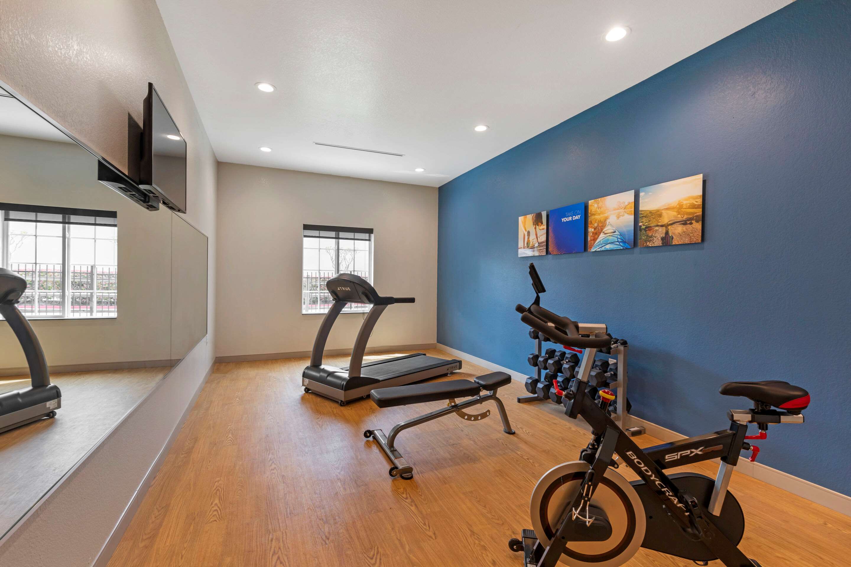 Fitness center with television | Comfort Inn & Suites Euless DFW West