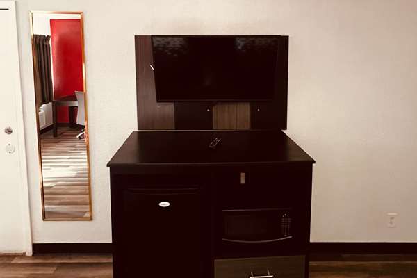  - Econo Lodge Downtown San Antonio - I-10 & I-35, Exit 155B