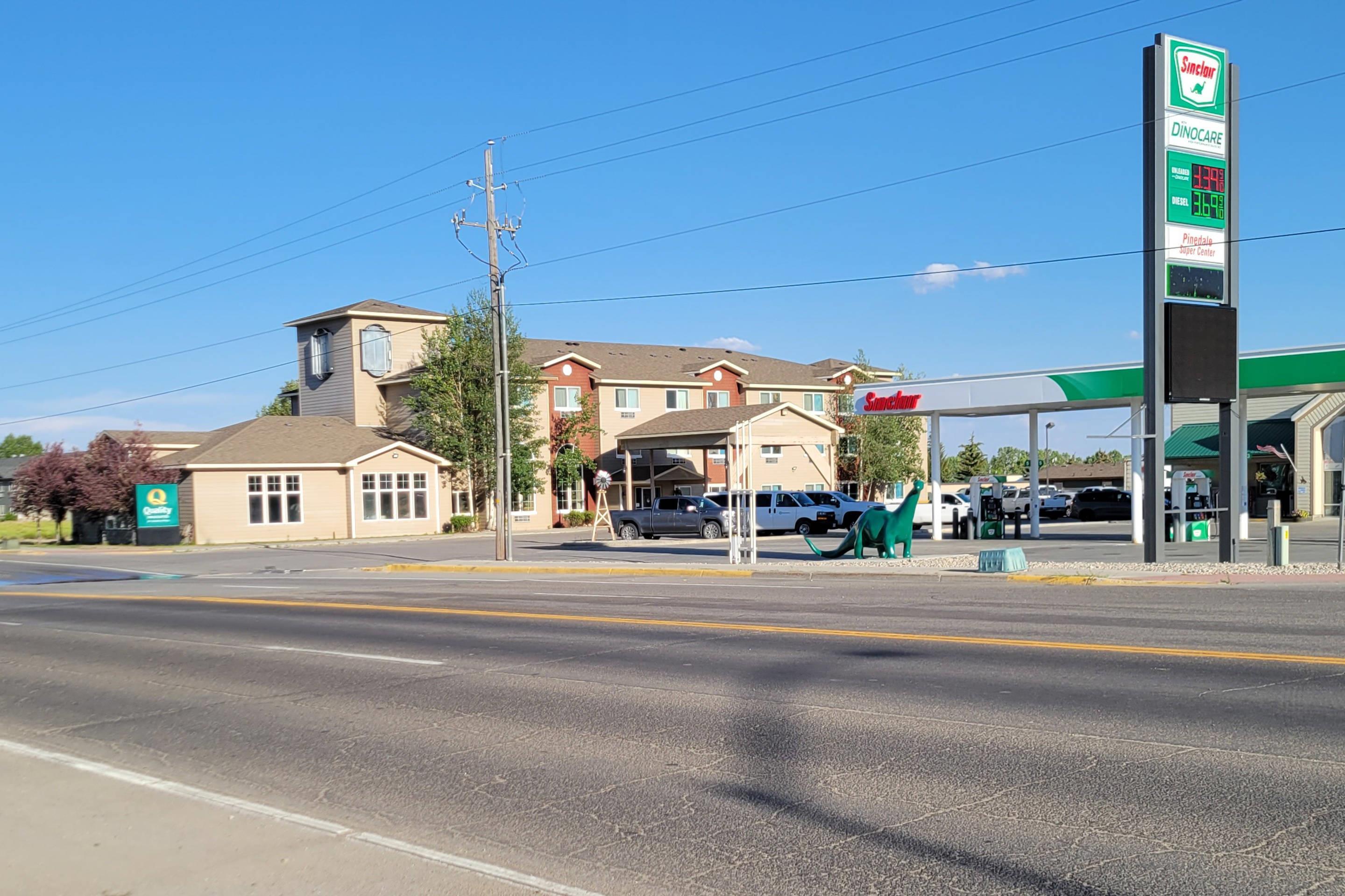 Hotel exterior | Quality Inn & Suites