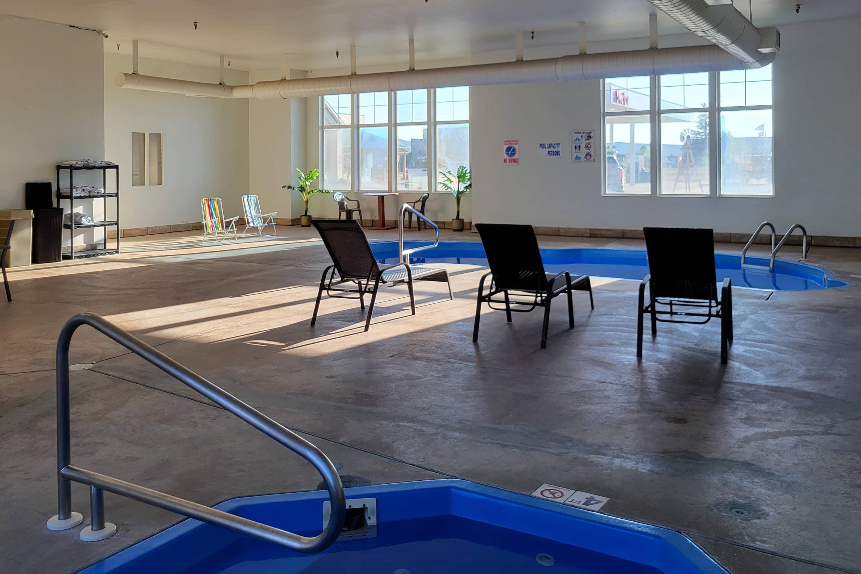 Indoor pool | Quality Inn & Suites