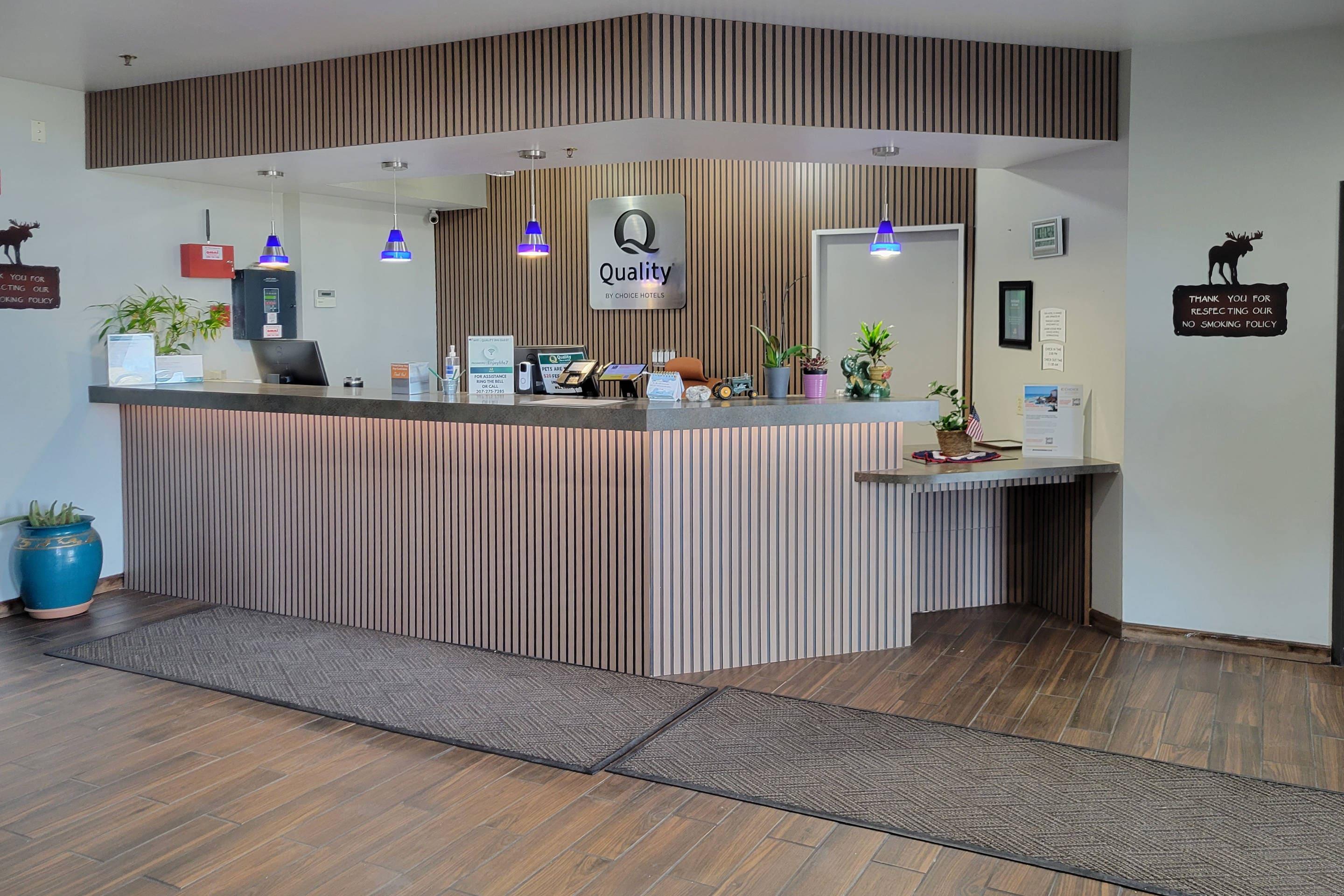 Hotel lobby | Quality Inn & Suites