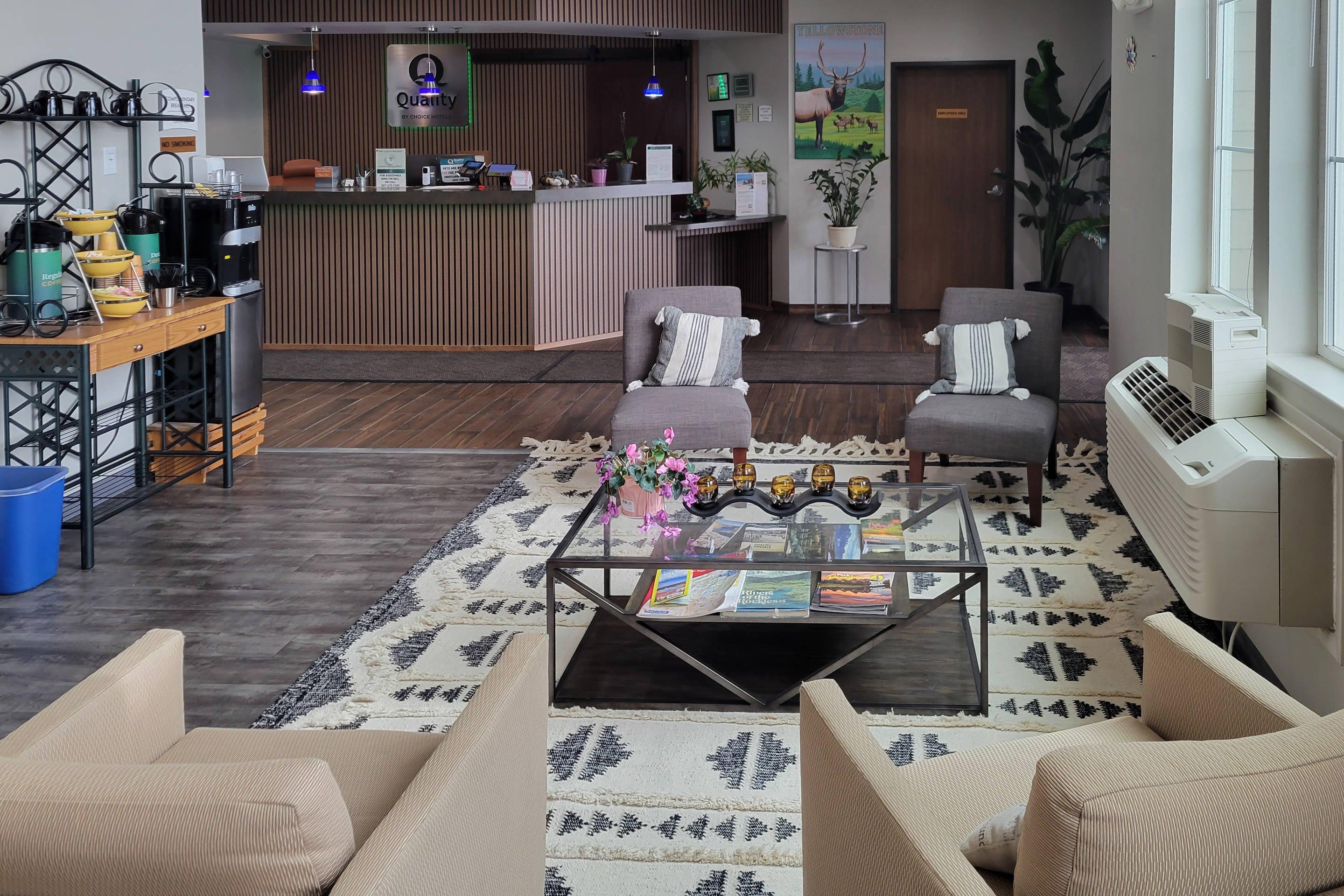 Hotel lobby | Quality Inn & Suites