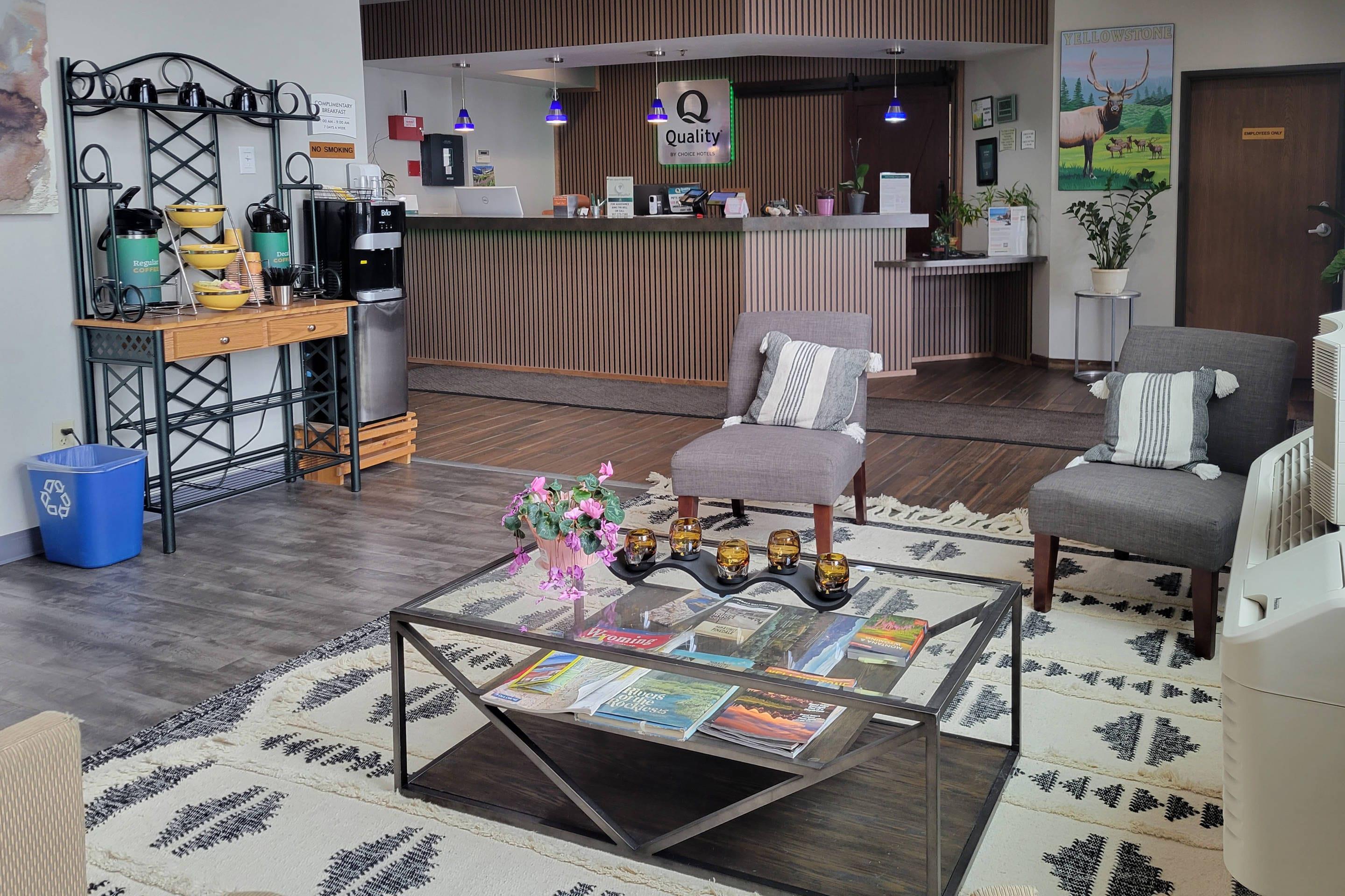 Hotel lobby | Quality Inn & Suites