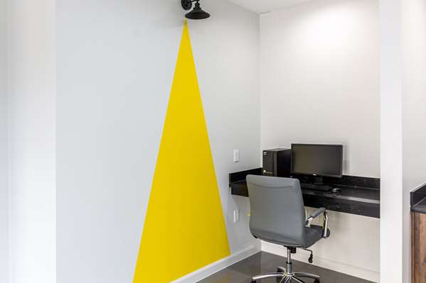 Conference Area - Americas Best Value Inn & Suites IAH Airport Kingwood - I-69, Exit 151