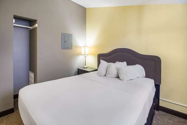Suite - Rodeway Inn Casper - I-25, Exit 185