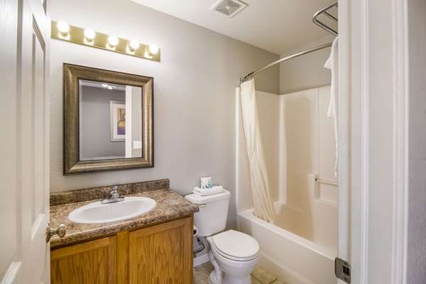 Suite - Rodeway Inn Casper - I-25, Exit 185
