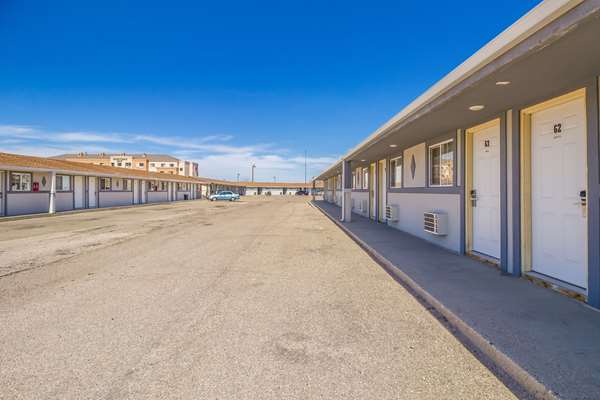 Exterior view - Rodeway Inn Casper - I-25, Exit 185