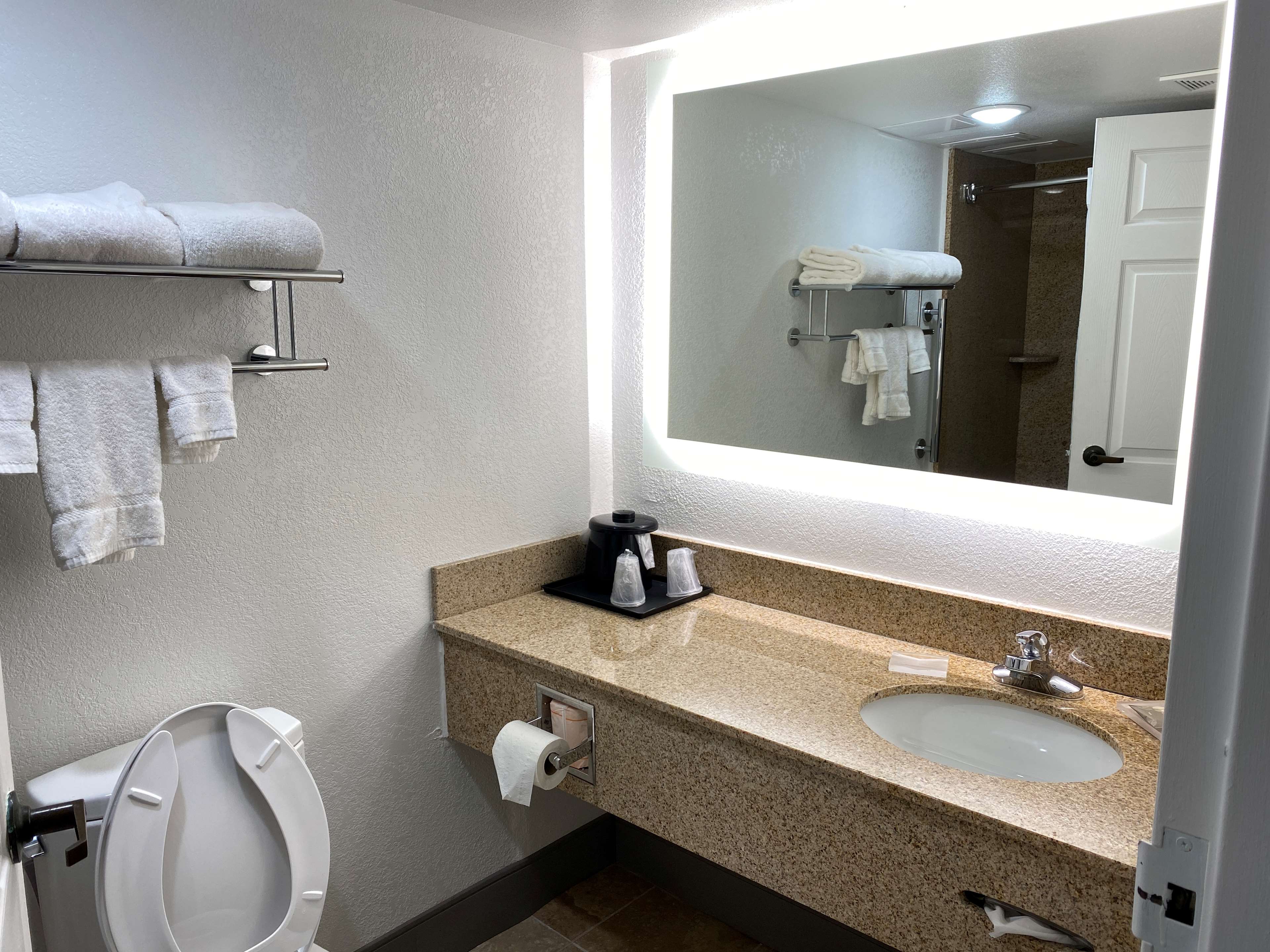 Best Western Kennesaw - Tap to explore photos