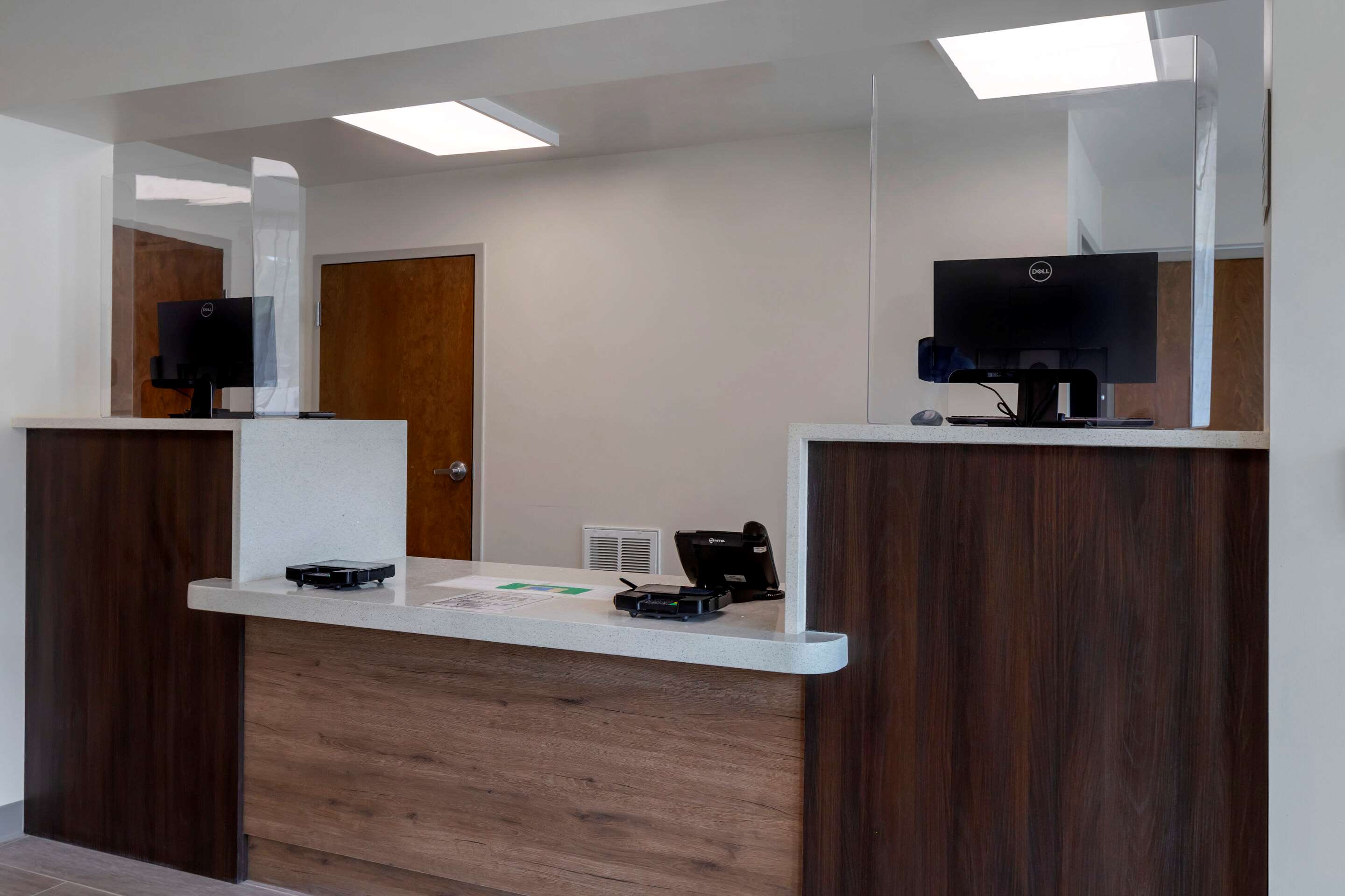 Hotel lobby | Quality Inn Saint Petersburg North-Tampa Bay