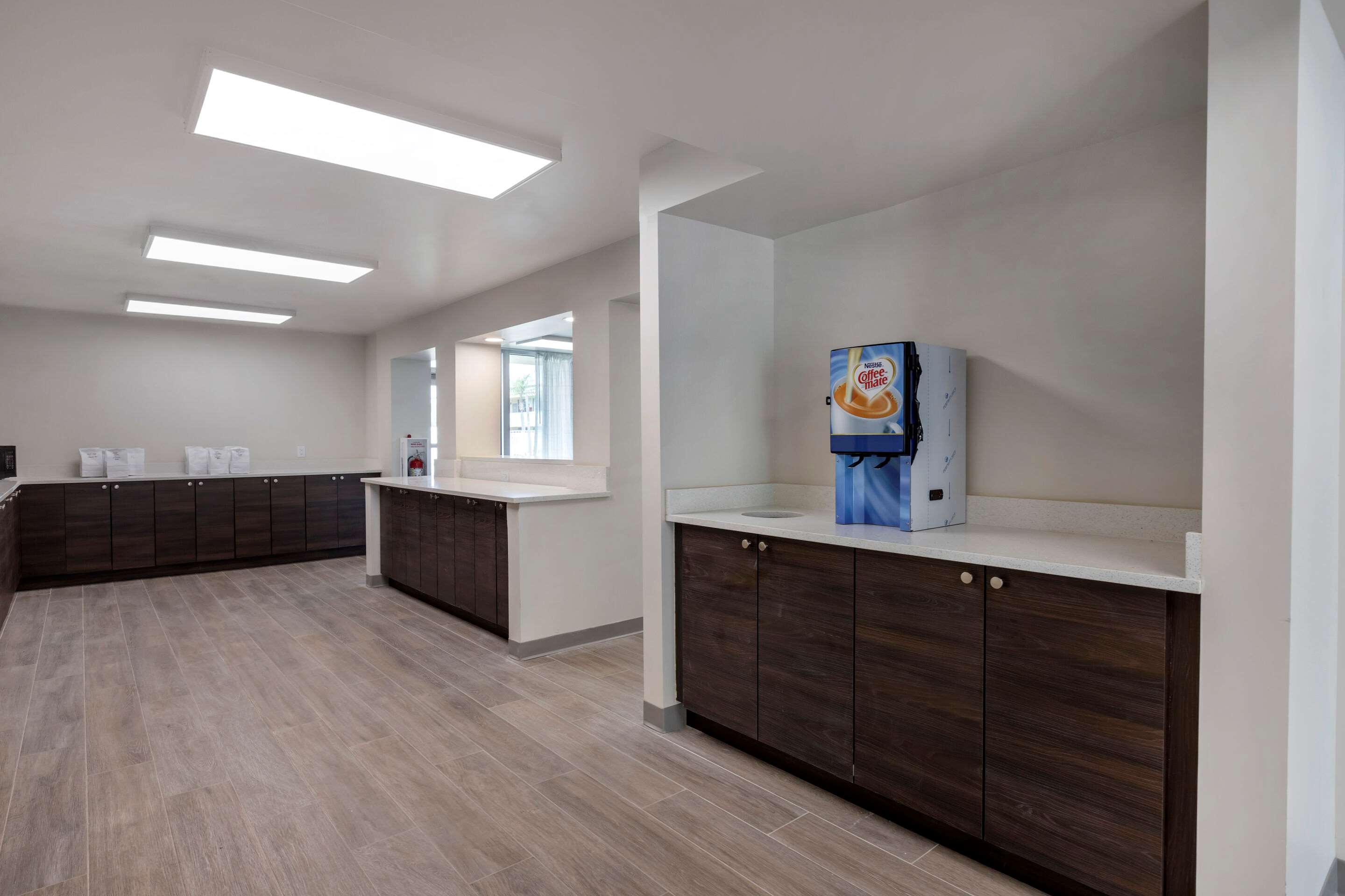 Breakfast area | Quality Inn Saint Petersburg North-Tampa Bay