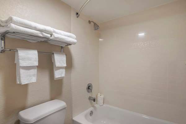 - Quality Inn North St Petersburg