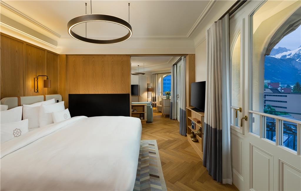 KEMPINSKI PALACE ENGELBERG-guestroom-Guest Room,On-Site.jpg