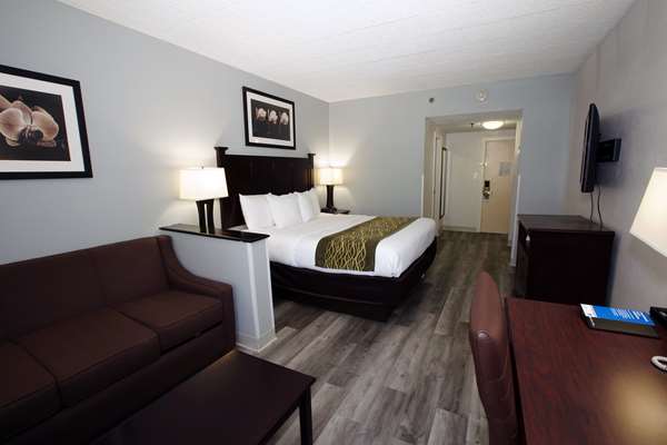 Suite - Best Western Paramus Hotel & Suites