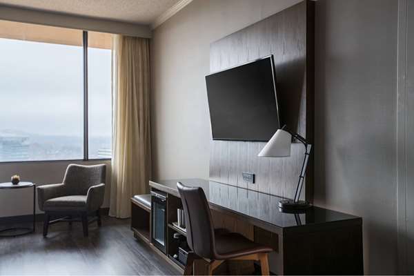  - Sonesta Hotel Airport Nashville - I-40, Exit 215