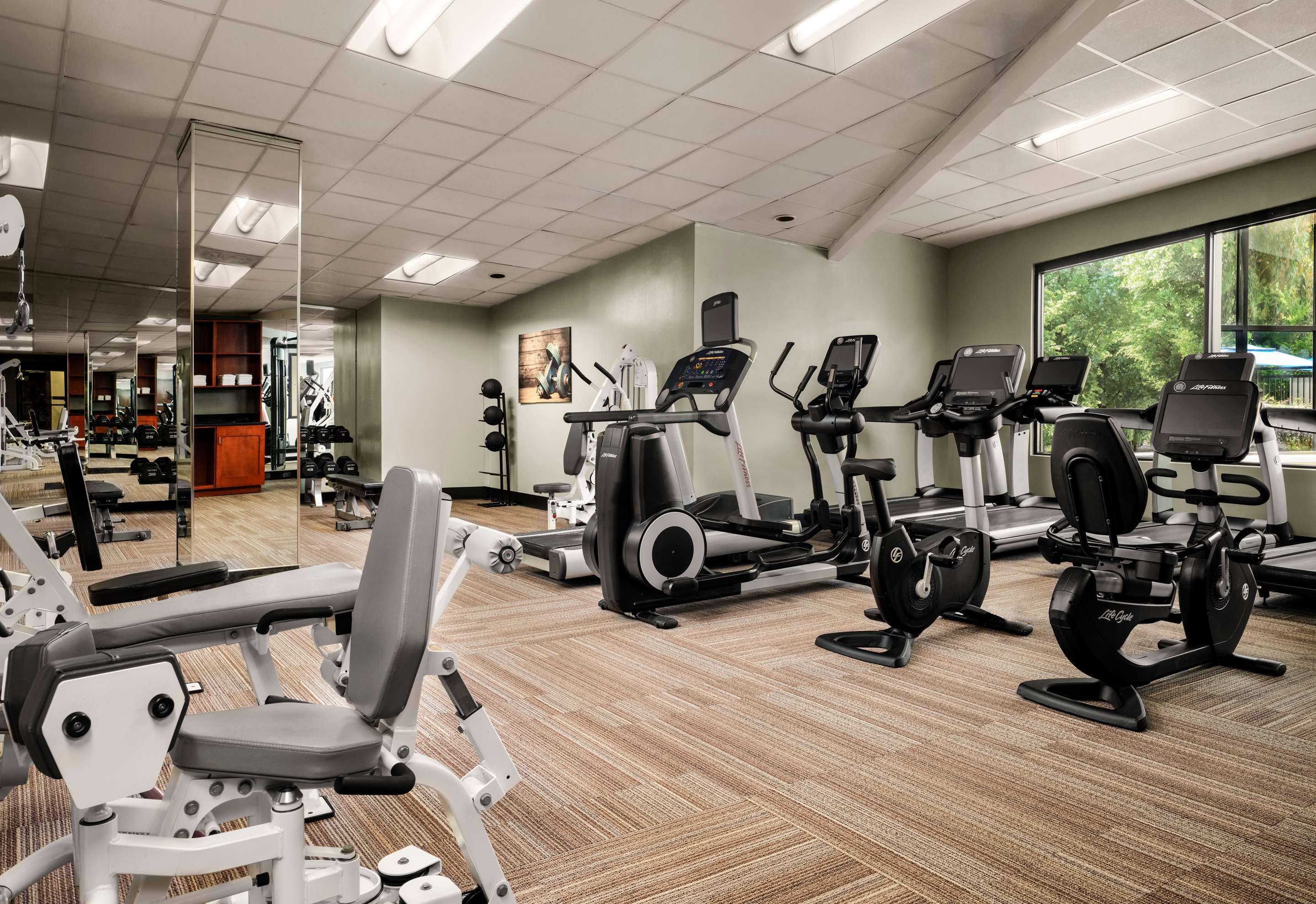 SHR NashvilleAirport Amenity FitnessCenter | Sonesta Nashville Airport
