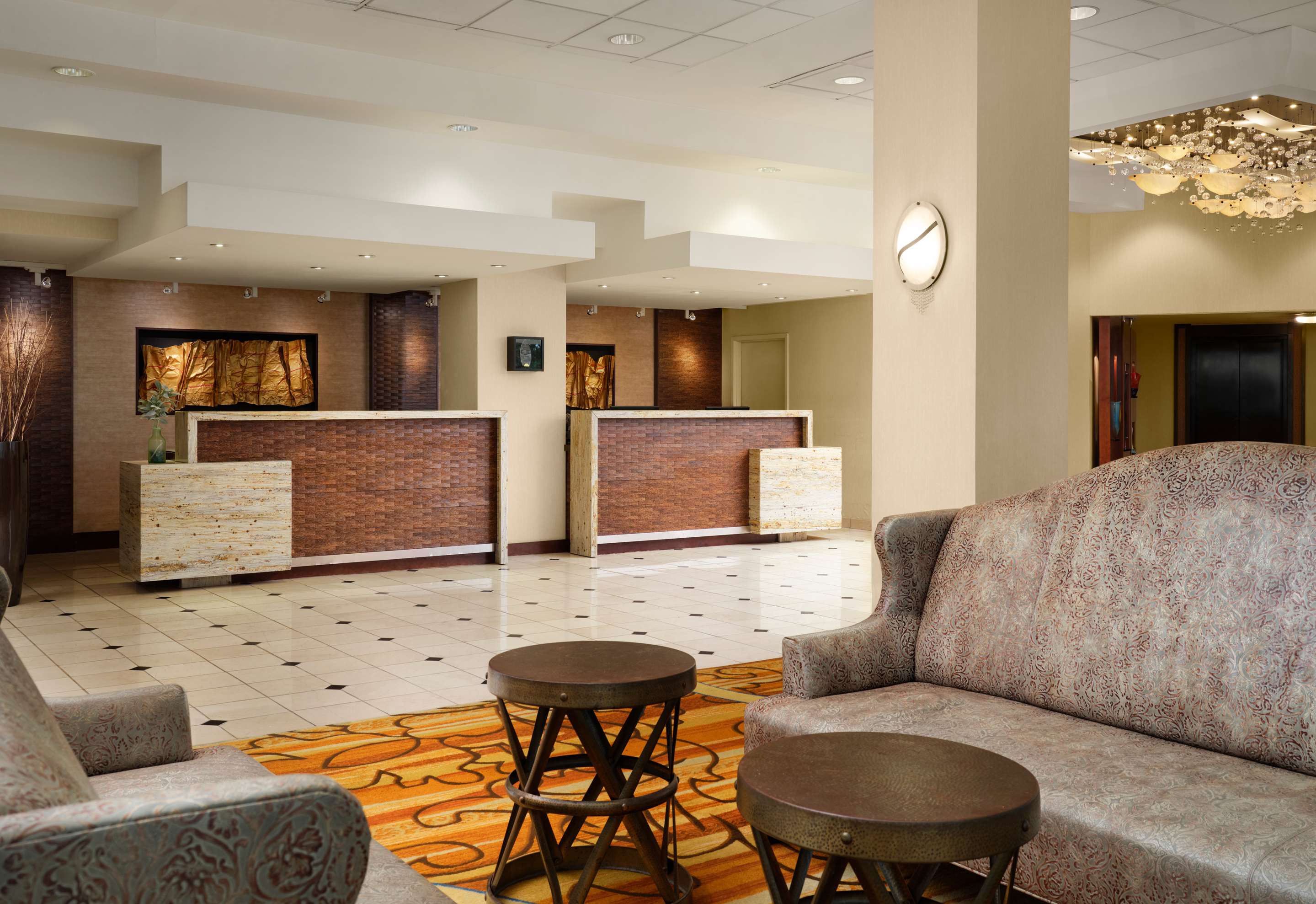 SHR NashvilleAirport Lobby FrontDesk | Sonesta Nashville Airport