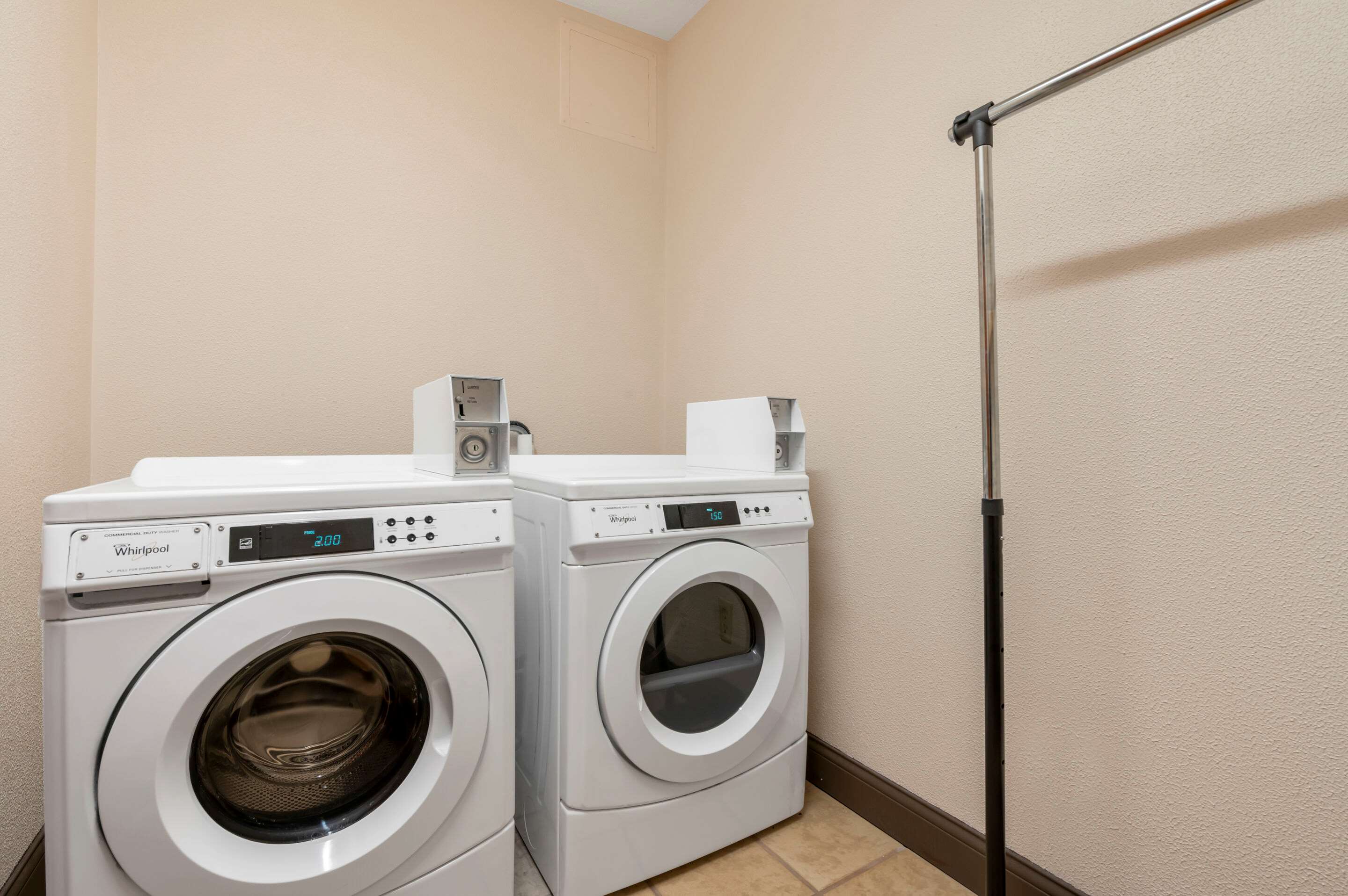 Guest laundry facilities | Comfort Inn & Suites Elk City South