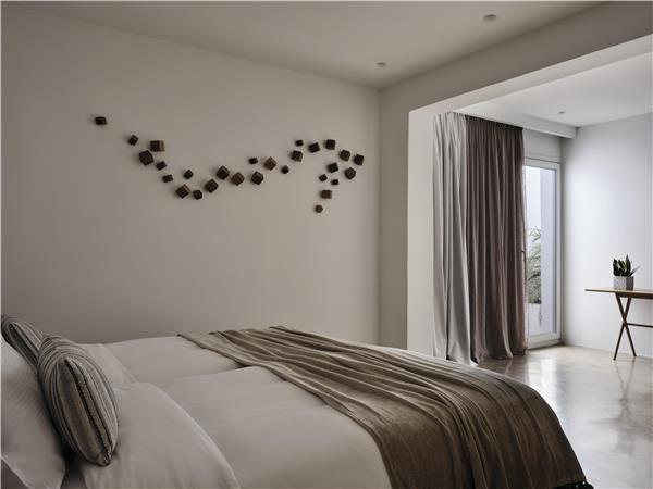 TWO BEDROOM SUITE WITH INFINITY POOL