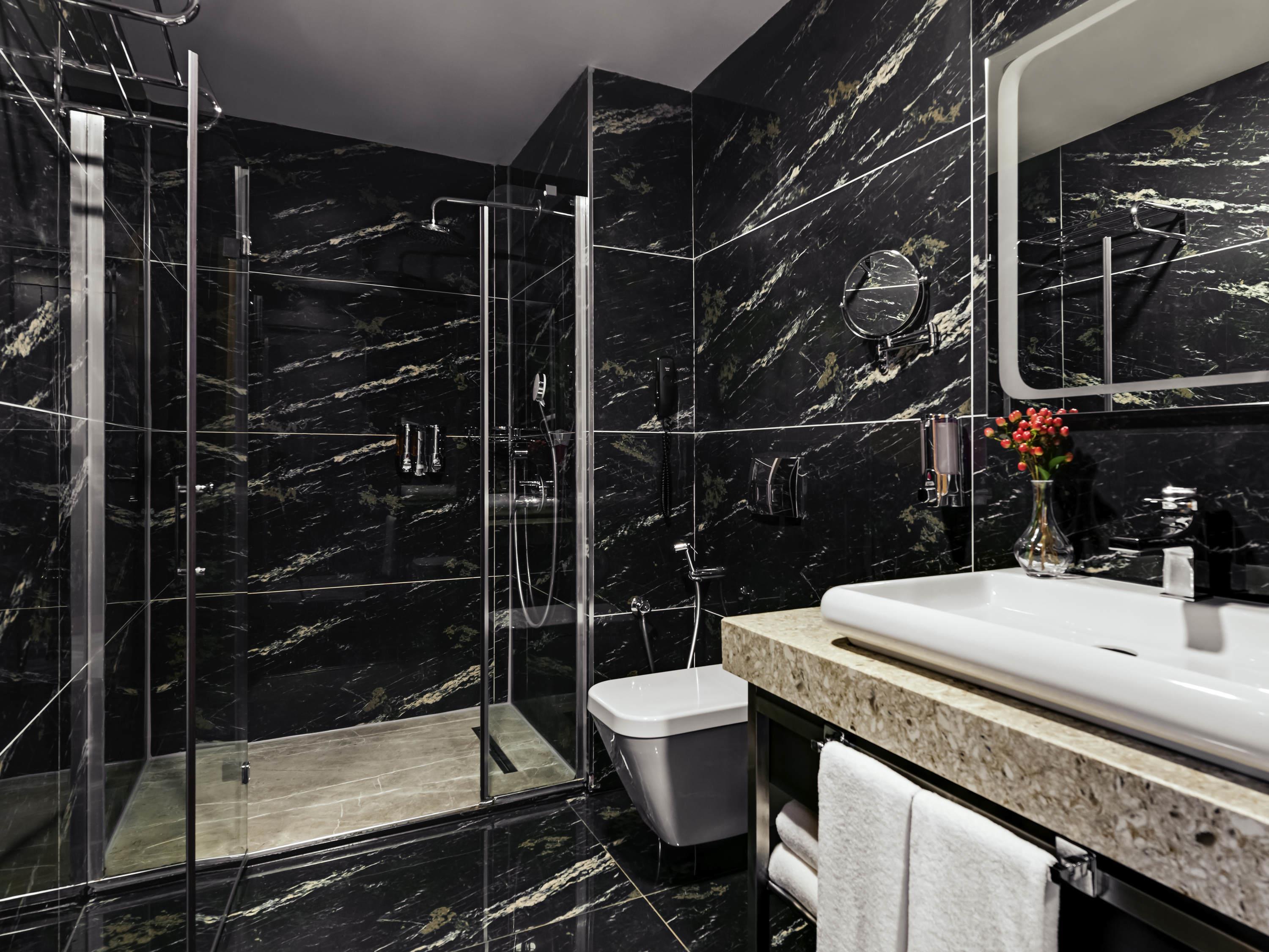 Movenpick Hotel Trabzon Room Type - Deluxe Sea View room with 1 dbl bed and 1 Sofabed