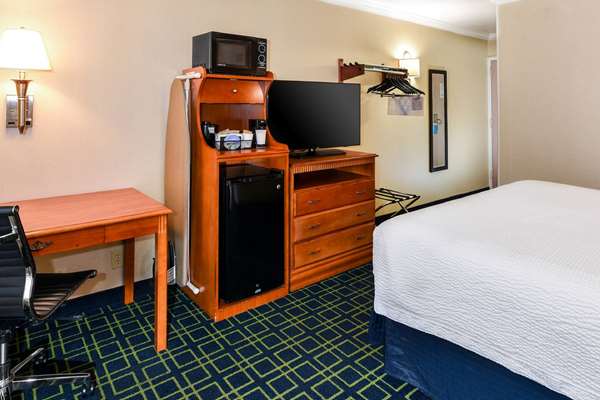  - SureStay Hotel by Best Western Airport Ontario