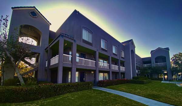 Exterior view - SureStay Hotel by Best Western Airport Ontario