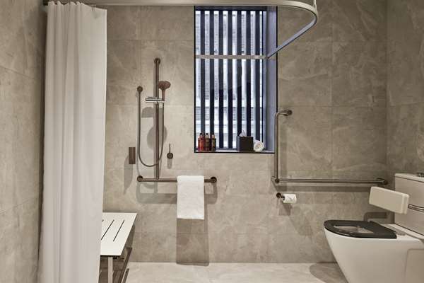 Accessible - 1 Queen, Mobility Accessible, Roll In Shower, Wi-Fi, Espresso Machine, Free Mineral Water, Non-Smoking