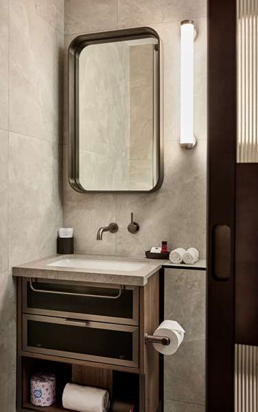 1 Queen Bed, Non-Smoking, City View, Wi-Fi, Espresso Machine, Rain Shower, Free Mineral Water