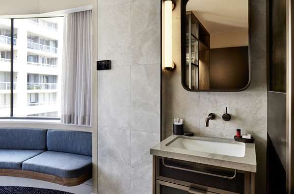1 Queen Bed, Non-Smoking, Small Room, Espresso Machine, Wi-Fi, Free Mineral Water