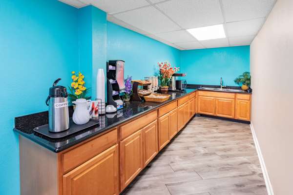  - Howard Johnson Hotel Houston - I-45, Exit 36