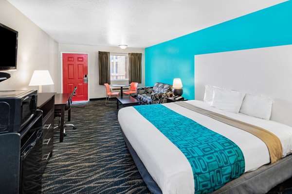 Suite - Howard Johnson Hotel Houston - I-45, Exit 36