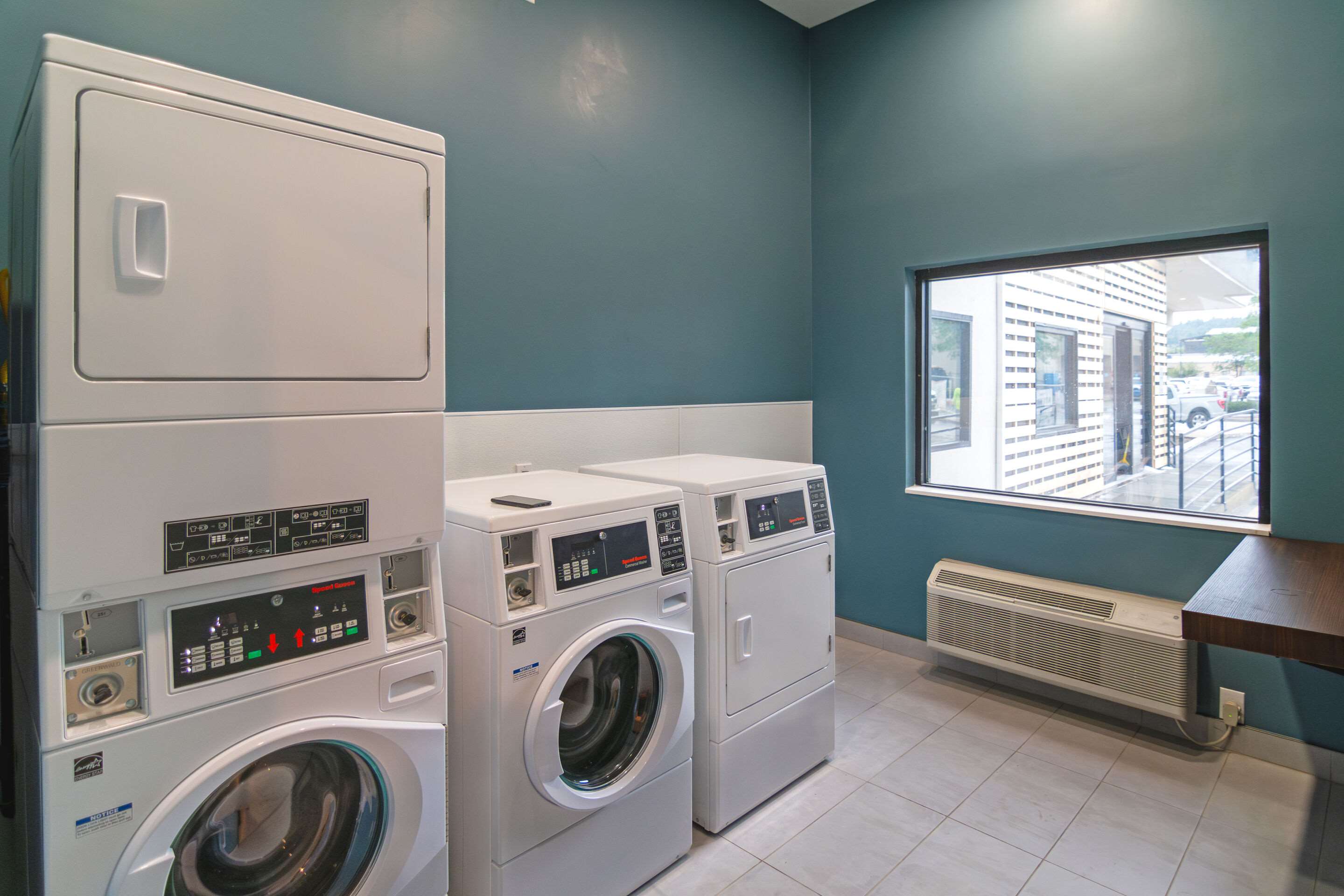 Guest laundry facilities | The Historic Grand Canyon Hotel