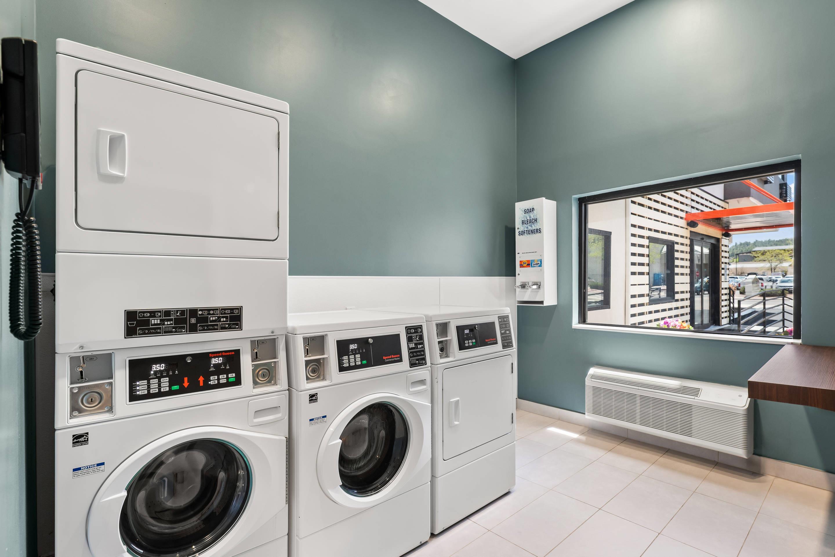 Guest laundry facilities | The Historic Grand Canyon Hotel