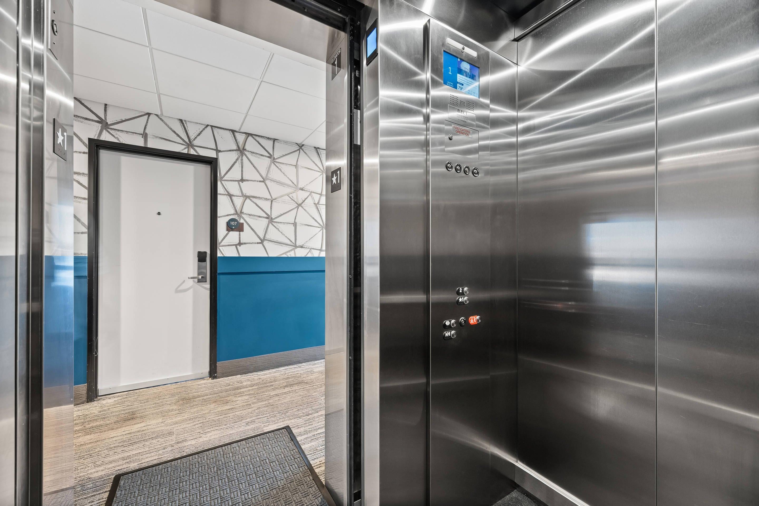 Elevator | The Historic Grand Canyon Hotel