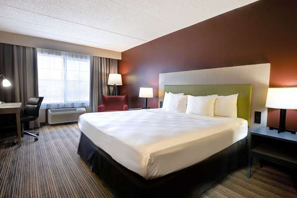  - Comfort Inn & Suites Northeast St Paul - I-35 E, Exit 115