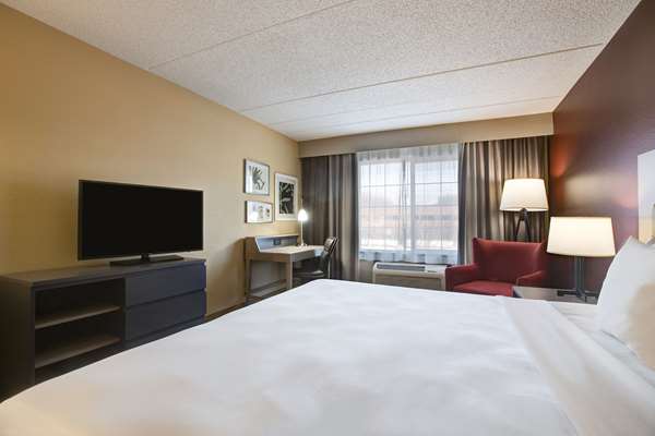  - Comfort Inn & Suites Northeast St Paul - I-35 E, Exit 115
