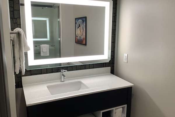  - La Quinta Inn & Suites Corpus Christi