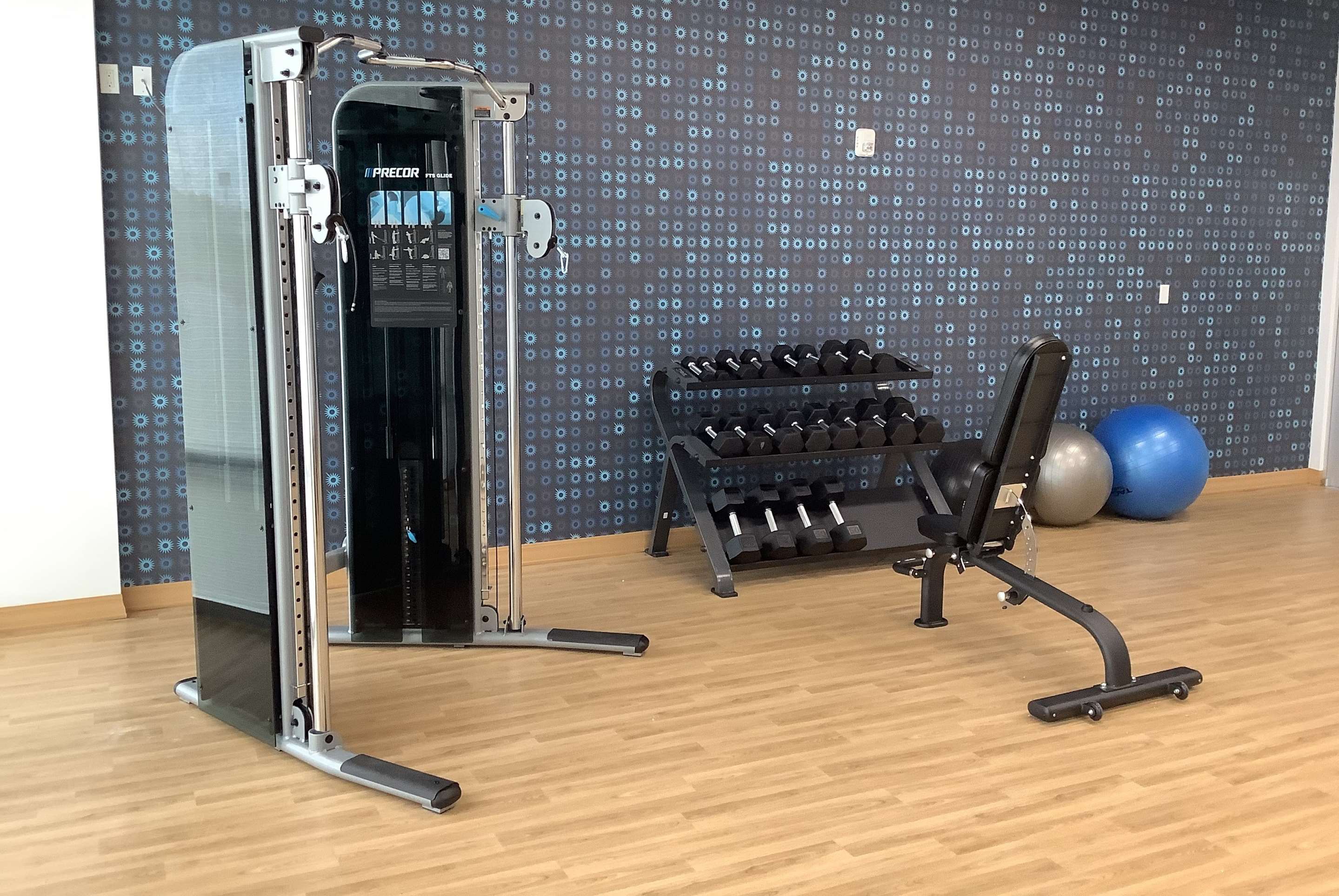 Health club fitness center gym | La Quinta Inn & Suites by Wyndham Corpus Christi Southeast