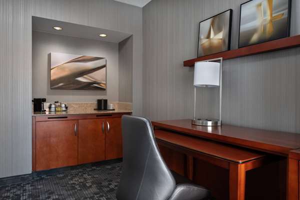  - Sonesta Select Hotel Phoenix