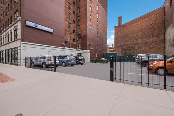  - Best Western Syracuse Downtown Hotel & Suites - I-81, Exit 20