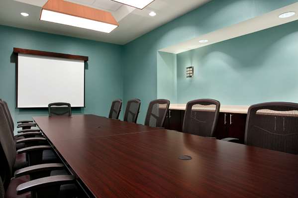  - Aviator Hotel & Suites St Louis - I-55, Exit 197