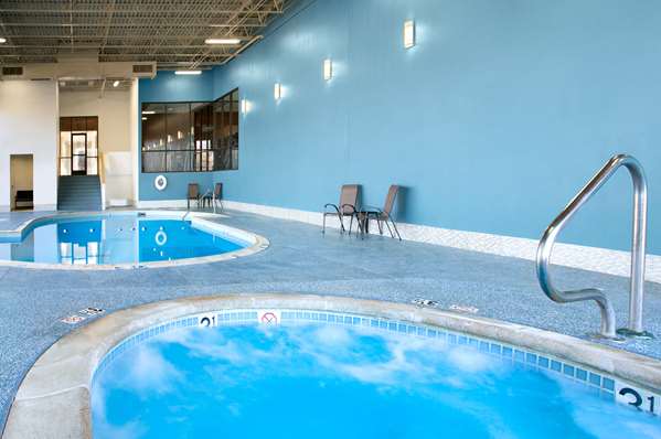 Pool - Aviator Hotel & Suites St Louis - I-55, Exit 197