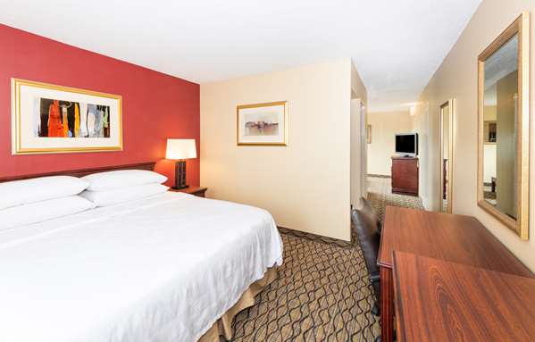  - Aviator Hotel & Suites St Louis - I-55, Exit 197