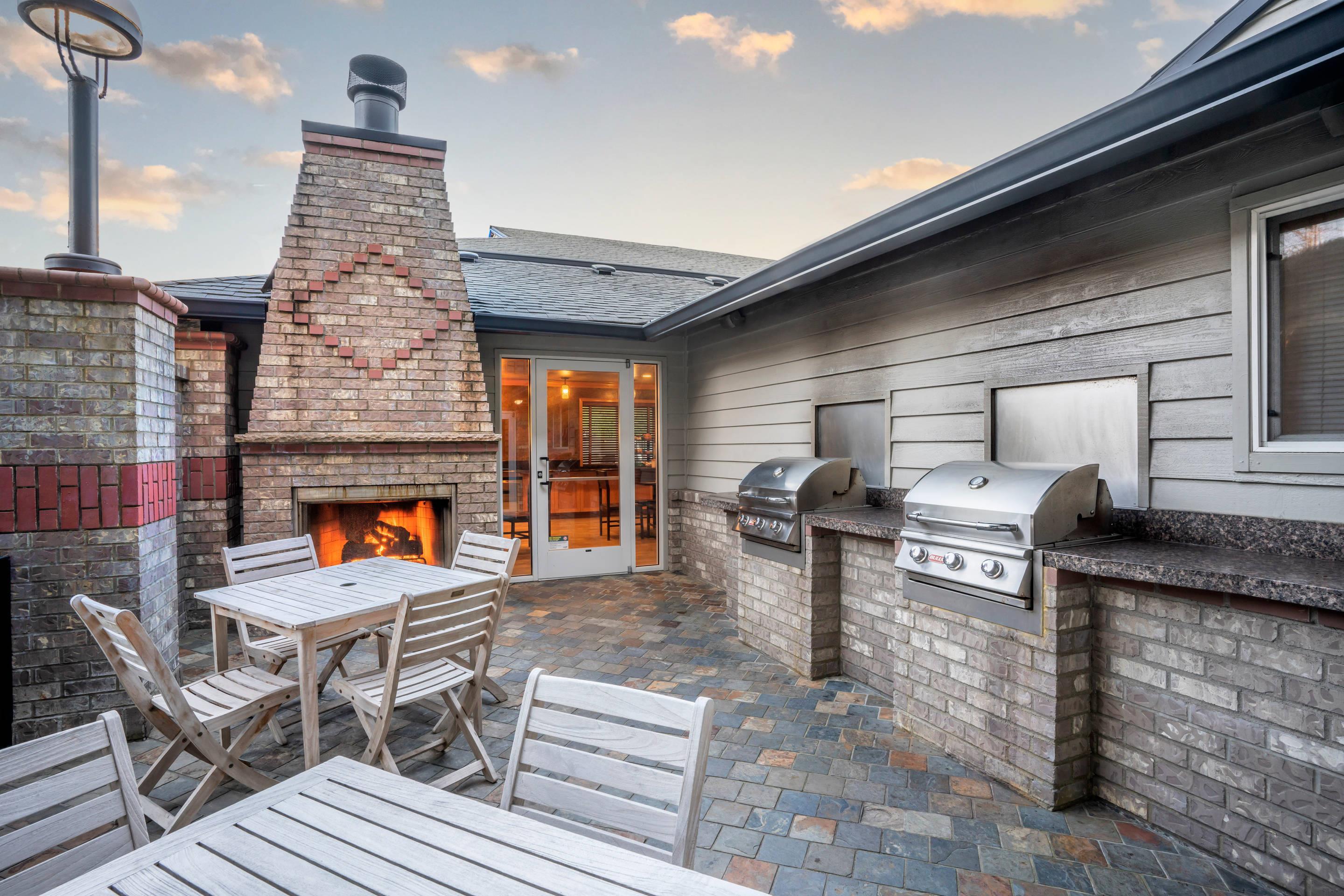 Courtyard | Lincoln Sands Oceanfront Resort, Ascend Hotel Collection