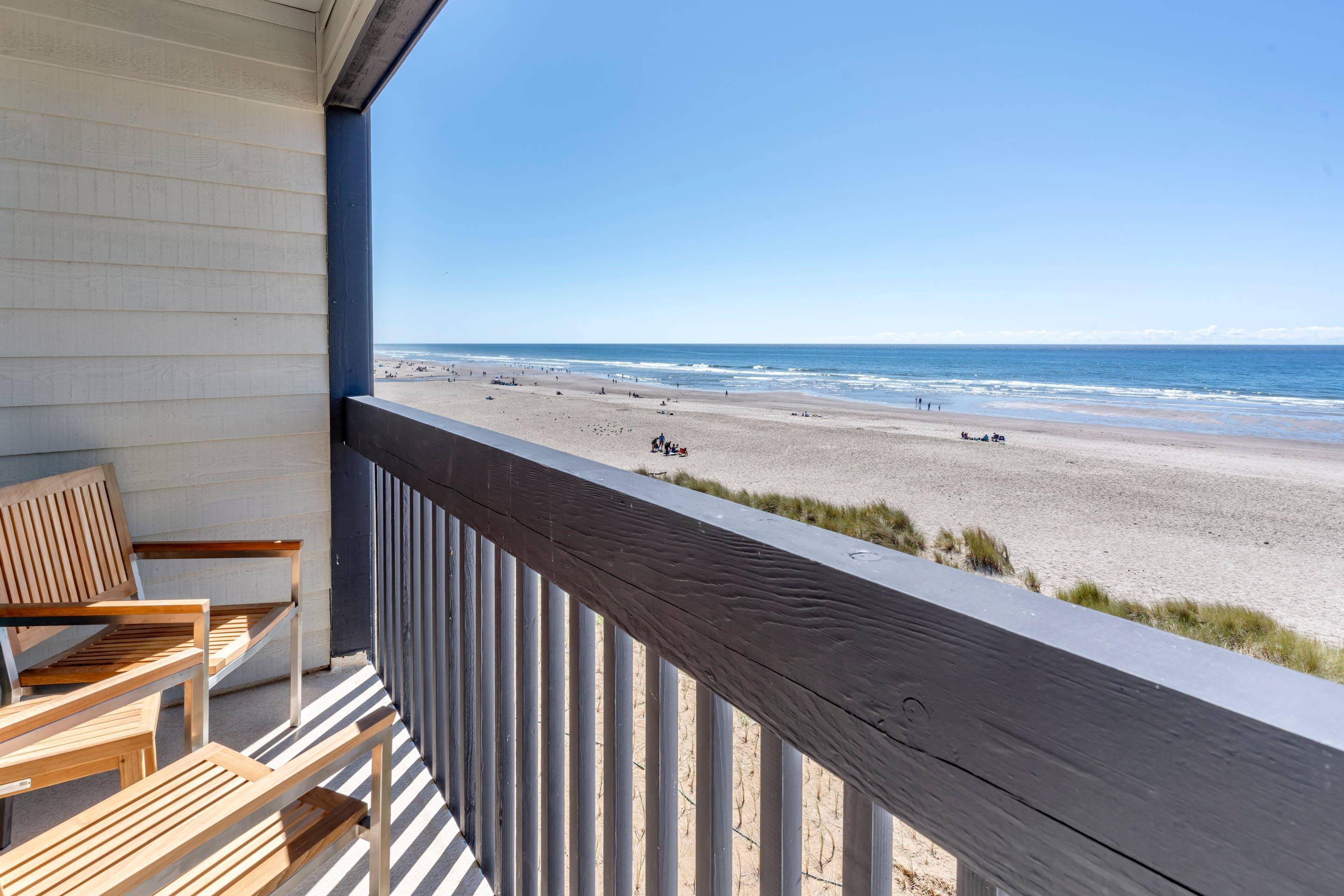 Beach view | Lincoln Sands Oceanfront Resort, Ascend Hotel Collection