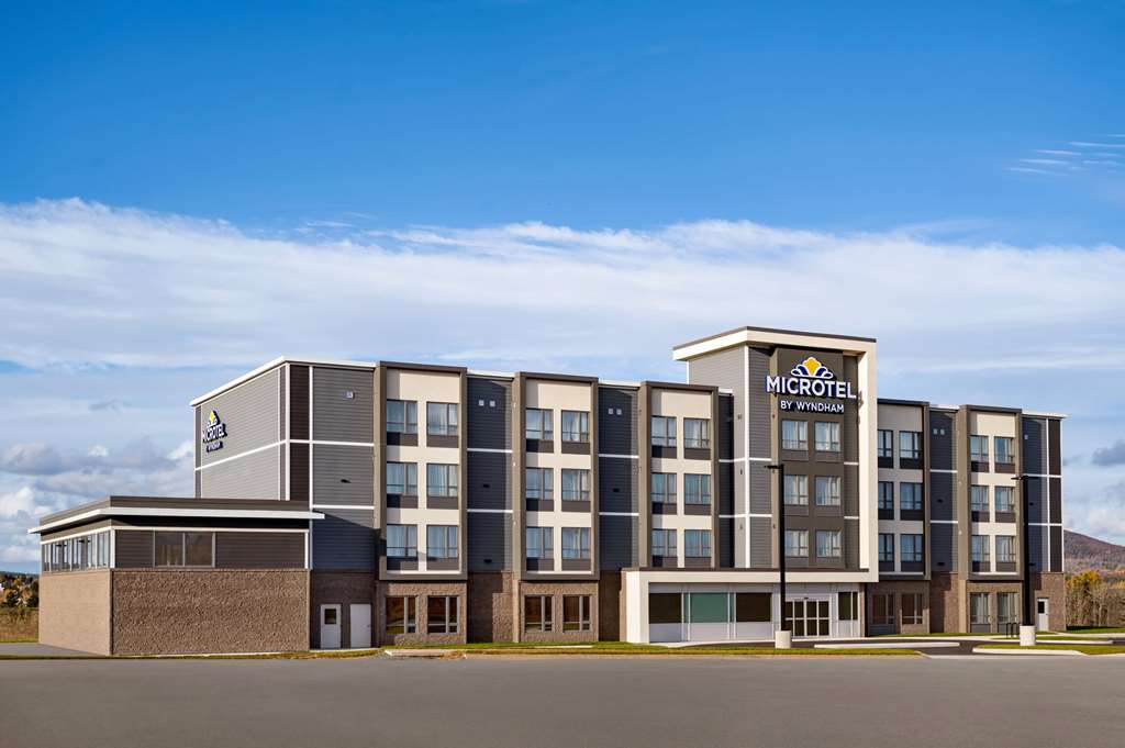 Microtel Inn & Suites by Wyndham