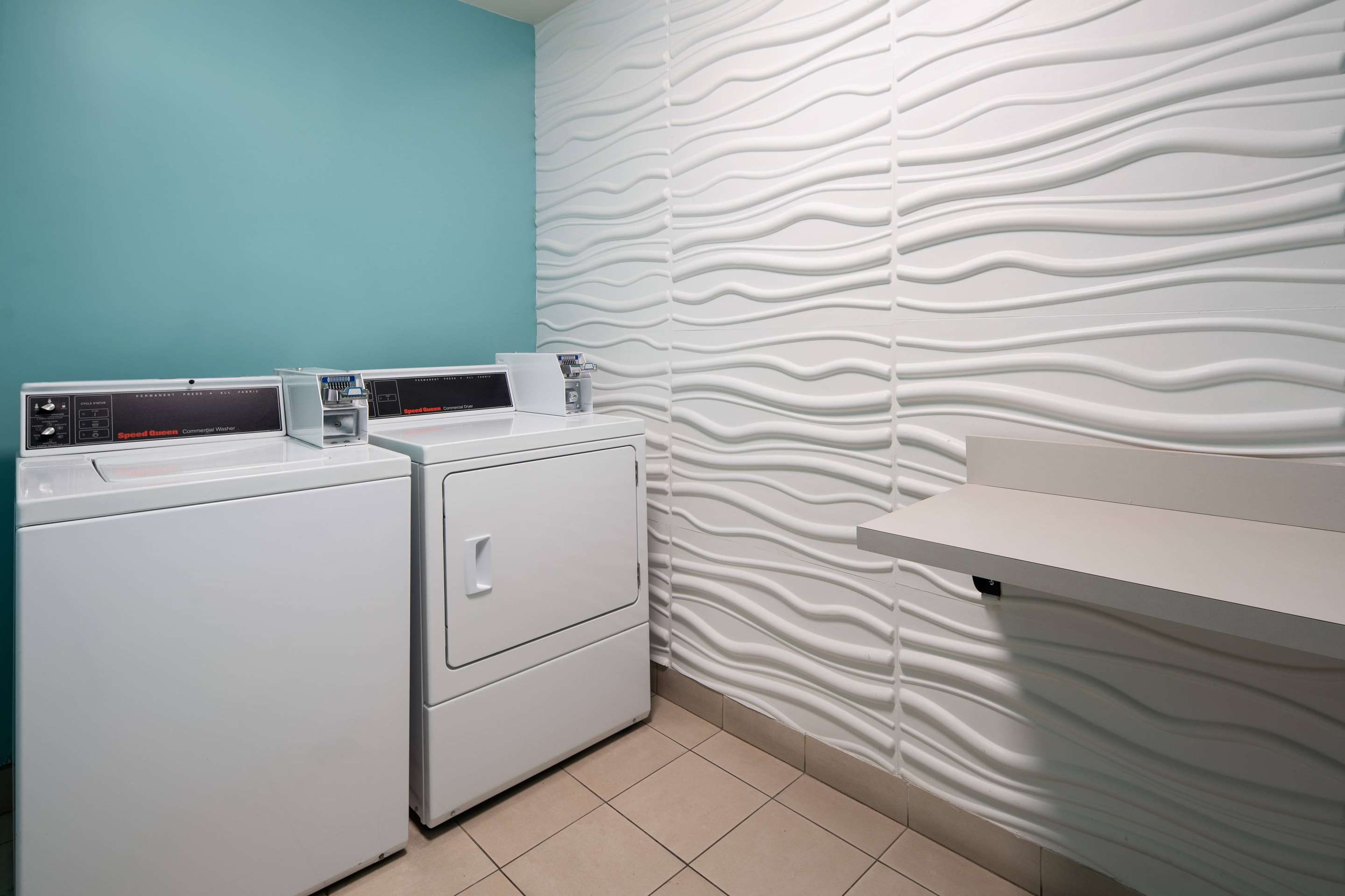 Guest laundry room